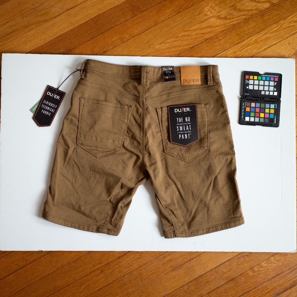 NWT: DU/ER DUER Men's 34x10 NO SWEAT SHORT, TOBACCO color